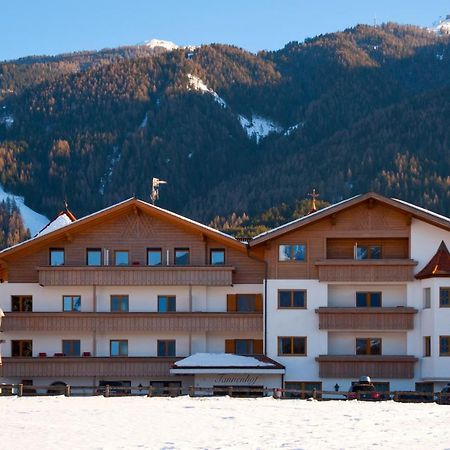 Hotel Tannenhof Brunico Exterior photo