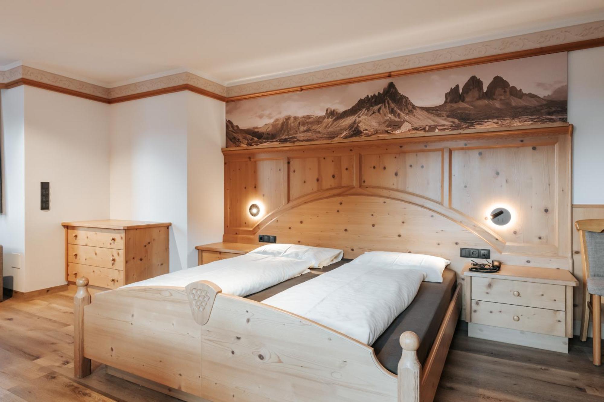 Hotel Tannenhof Brunico Exterior photo